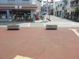 01048s.jpg 800x600 220KB 