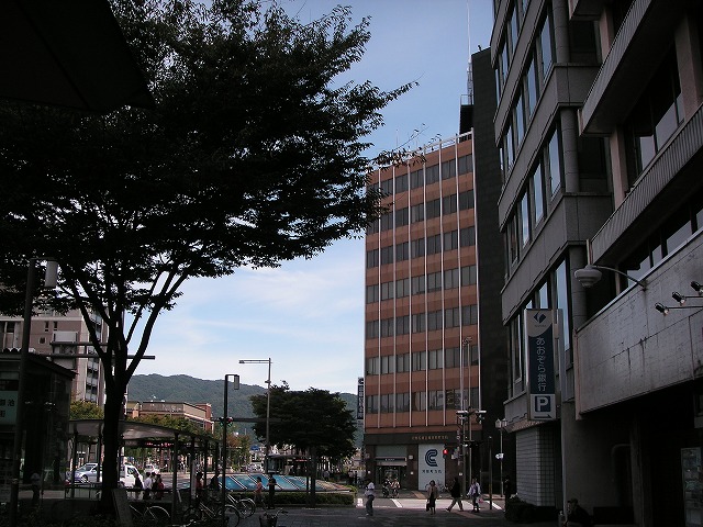 2156s.jpg