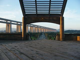 0932s.jpg 800x600 133KB 